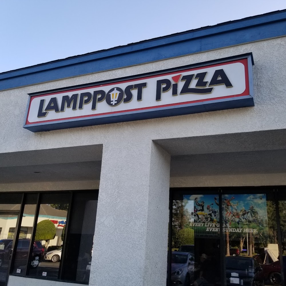 Lamppost Pizza