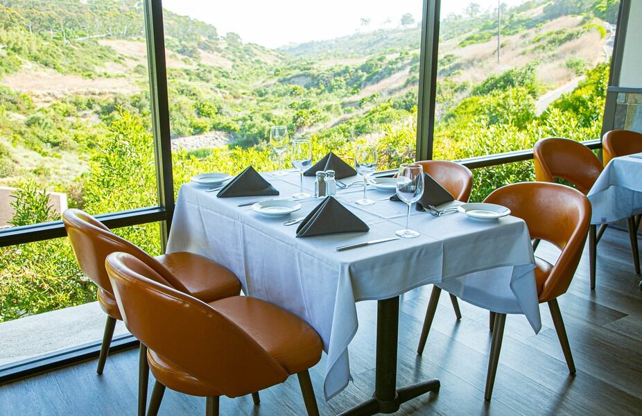 Legends Seafood & Steakhouse