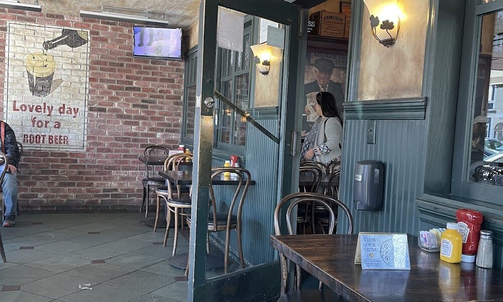 Hennessey’s Grill Seal Beach