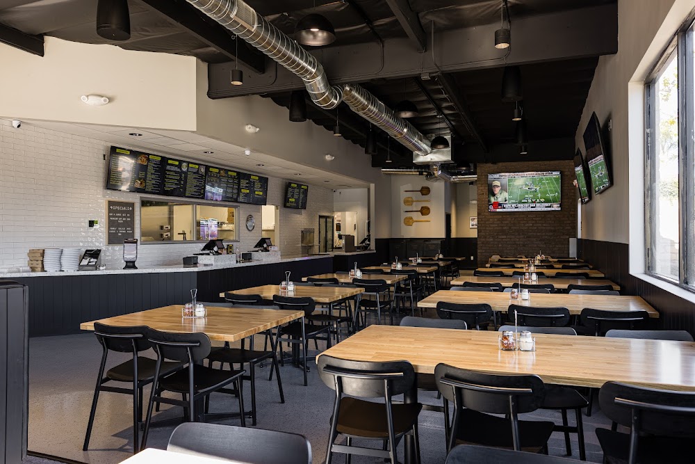 Lamppost Pizza & Brewery