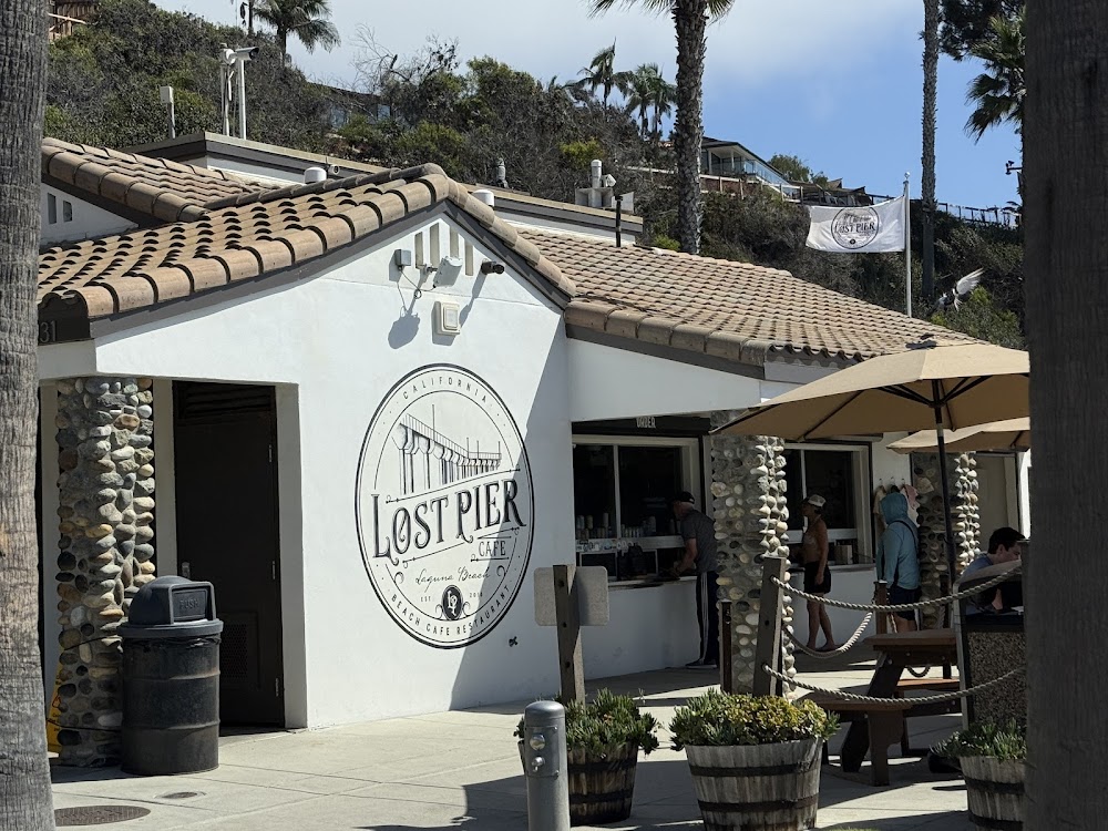 Lost Pier Cafe