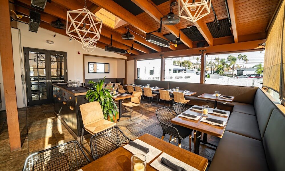 Parlor, Woodfire Kitchen & Cocktails