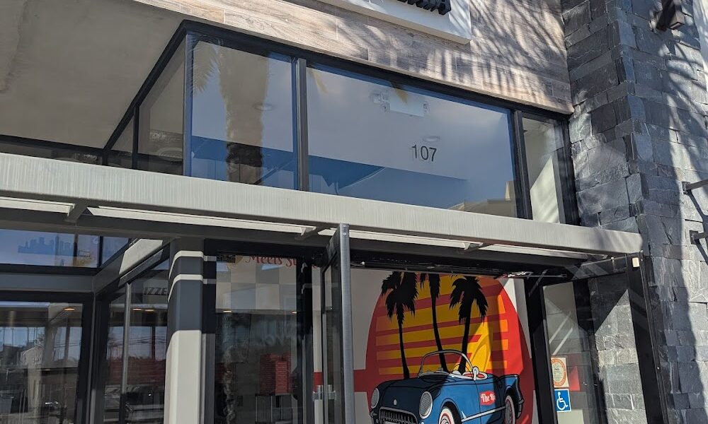 The Ria Pizzeria @ Huntington Beach