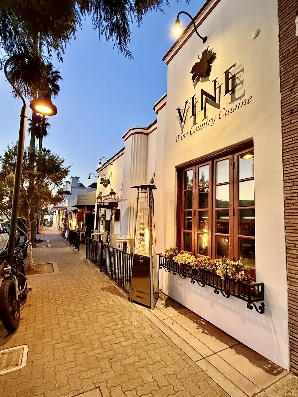 Vine Restaurant & Bar